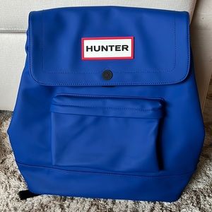 Hunter for Target never carried large, blue backpack.